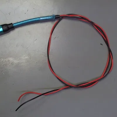 Trạm sạc đa năng cho đèn pin Karrong