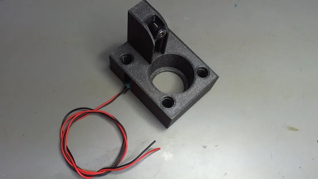 Trạm sạc đa năng cho đèn pin Karrong - Image 6