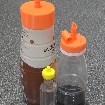 Nắp chai tham số (Parametric) kèm vòi rót và nắp đậy có thể tùy chỉnh