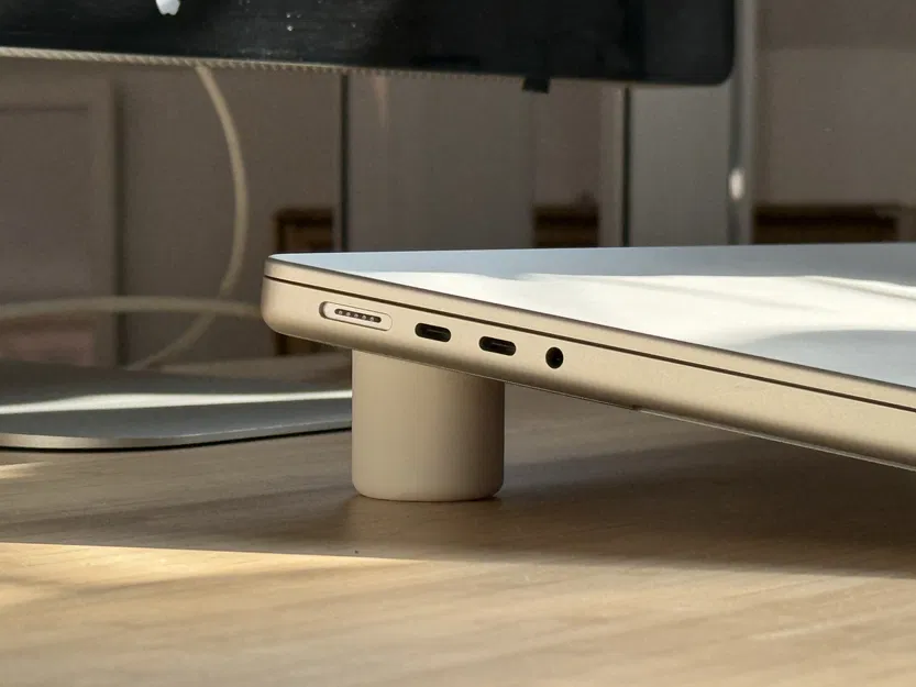 Giá đỡ tối giản cho Apple MacBook Pro 14" - Image 4