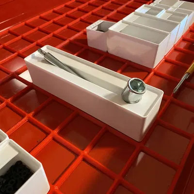 Khay đựng cờ lê máy cắt DeWalt hệ Gridfinity - Gọn gàng, chuyên nghiệp