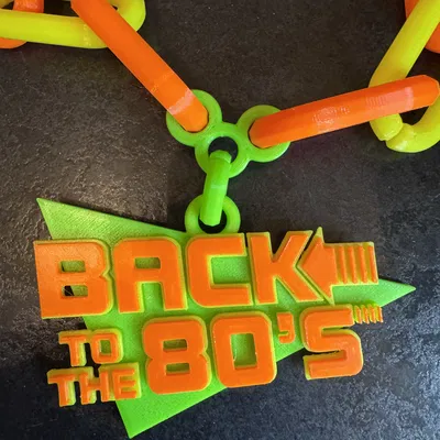 Mặt dây chuyền phong cách tiệc tùng thập niên 80