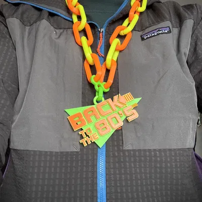 Mặt dây chuyền phong cách tiệc tùng thập niên 80