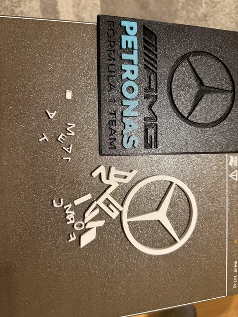 Bảng trang trí Mercedes-AMG PETRONAS F1 Team - Mô hình in 3D cho fan F1 - Image 4