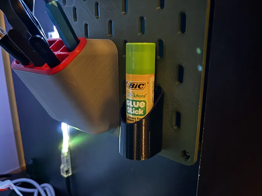 Giá Đỡ Keo Dán IKEA SKADIS - Image 3