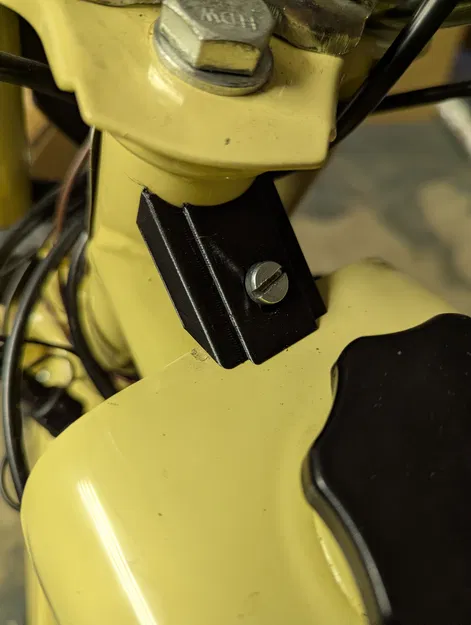 Kẹp giữ bình xăng 3D cho xe Babetta 210 - Image 1