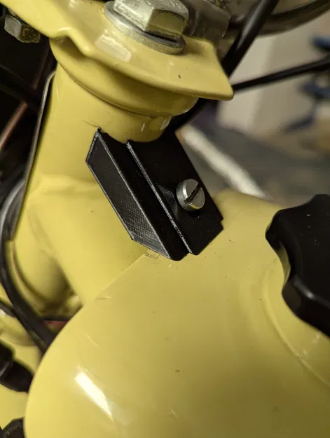 Kẹp giữ bình xăng 3D cho xe Babetta 210 - Image 2