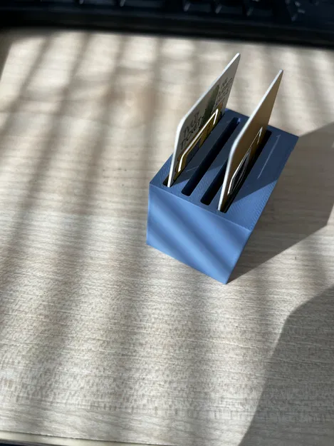 Khay đựng thẻ SIM 4 ngăn nhỏ gọn - Phụ kiện cần có cho bàn làm việc - Image 4