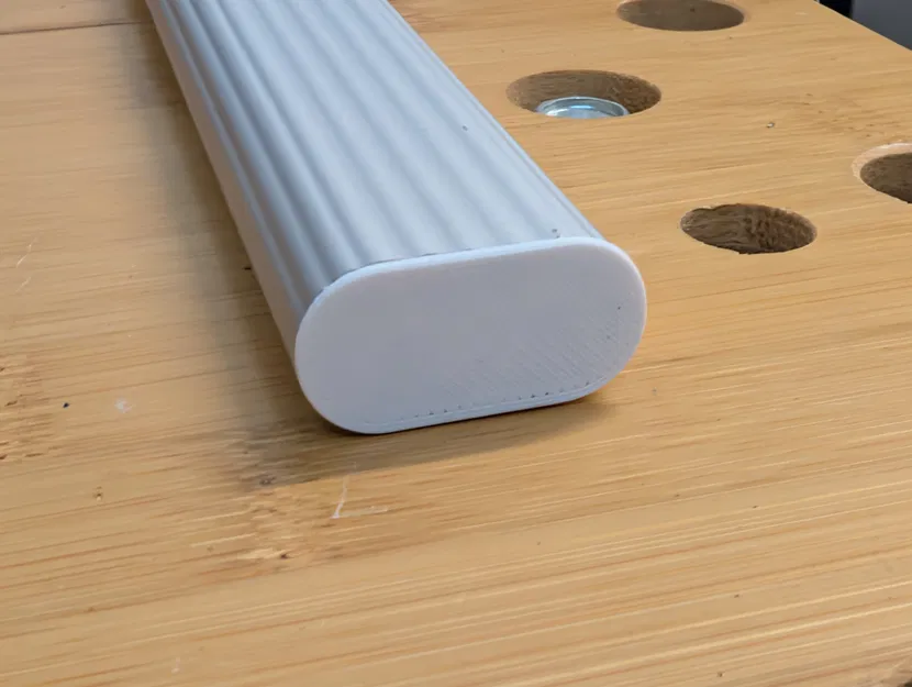 Nắp chụp cho ống treo quần áo - Image 1