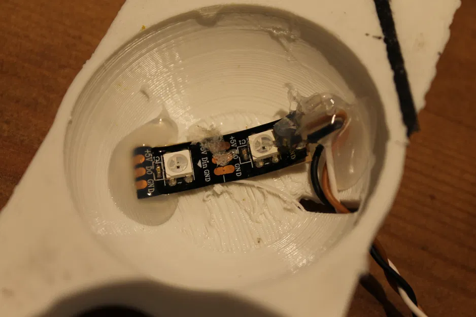 Trạm Sạc Treo Tường Philips OneBlade phong cách Kingdom Come Deliverance II - Image 20