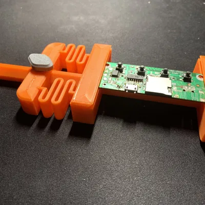 Stick Vise in 3D hoàn toàn dùng để giữ mạch điện