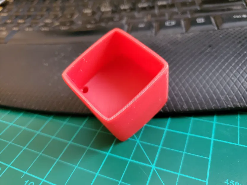 Khối hình vuông thay thế cho đồ chơi thả hình Fisher Price - Image 2