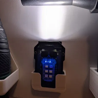 Giá treo tường cho đèn pin móc khóa (Charging Dock)