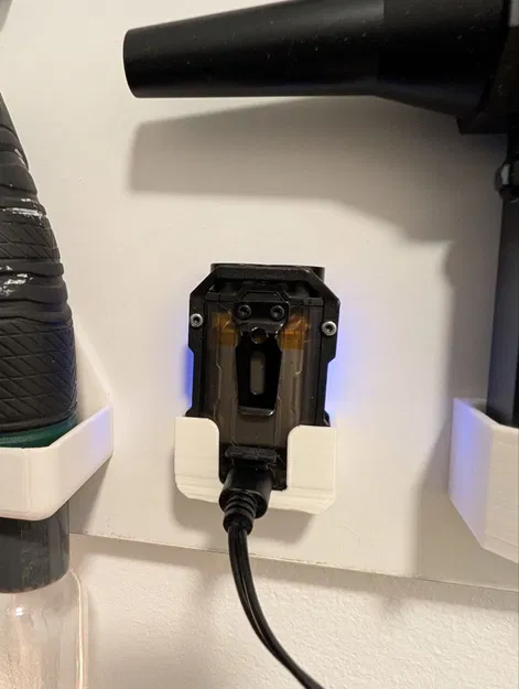 Giá treo tường cho đèn pin móc khóa (Charging Dock) - Image 3