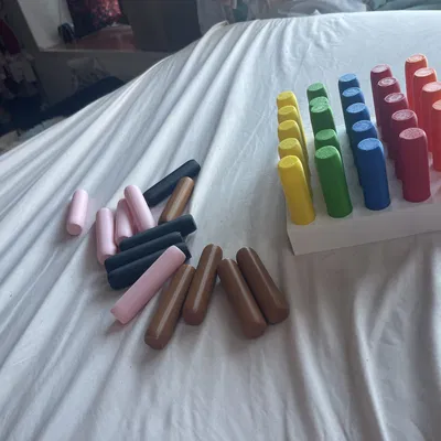 Bộ trò chơi phân loại màu sắc (Peg Sorting Game) cho bé