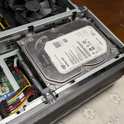 Khay gắn/Mount HDD 3.5 inch cho HP EliteDesk (có lỗ bắt vít) 5