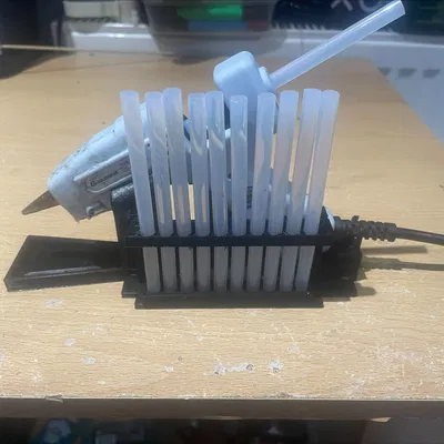 Đế giữ súng bắn keo có khay hứng và ngăn đựng keo nến - Phụ kiện workshop STL