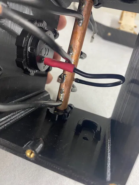 Hộp phân phối nguồn Power Pole kèm Vôn kế - 5 mạch đầu ra - Image 3