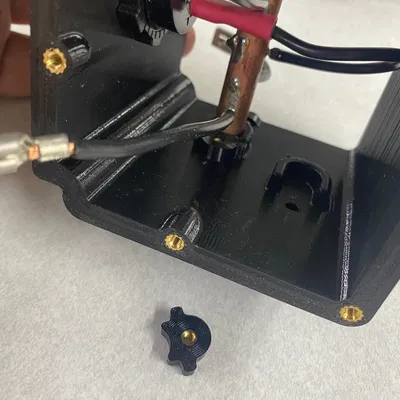 Hộp phân phối nguồn Power Pole kèm Vôn kế - 5 mạch đầu ra