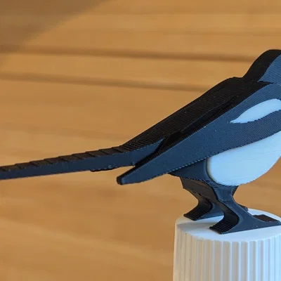 Mô hình chú chim ác là (Magpie) đa vật liệu