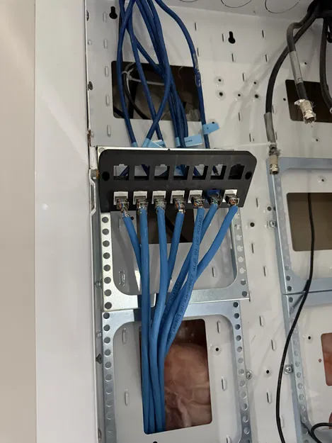 Bảng đấu nối Keystone 14 cổng cho tủ mạng gia đình - Image 1