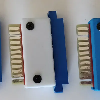 Vỏ hộp cho card Reset Kick-Up-The-Butt dành cho C64/VIC-20