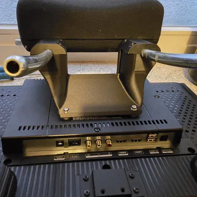 Giá treo TV VESA 100x100 cho tựa đầu xe Mercedes Vito