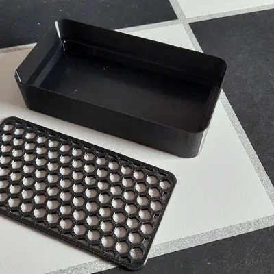 Khay hứng nước cho bàn chải móng tay