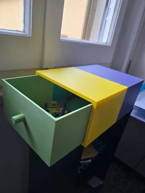 Hộp đựng đồ có ngăn kéo trượt - Image 1