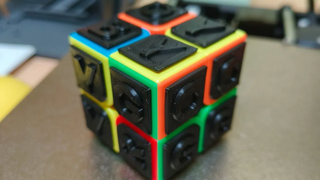 Bộ miếng dán nổi cho khối Rubik 2x2 - Image 2