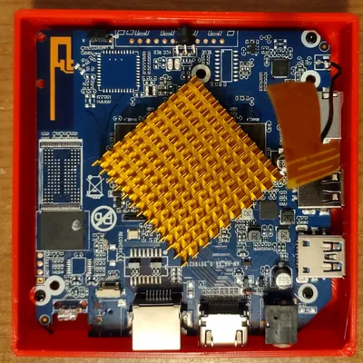 Vỏ máy T95MAX TV Box kèm tản nhiệt và quạt