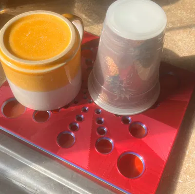 Khay úp chén ly và bát hứng nước tiện dụng cho mặt bàn bếp