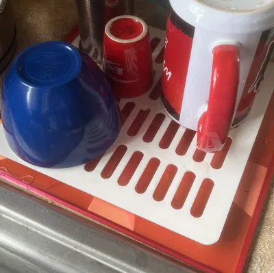 Khay úp chén ly và bát hứng nước tiện dụng cho mặt bàn bếp