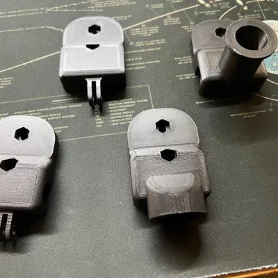 Ngàm gắn phụ kiện đuôi xe cho baga Old Man Mountain Divide (Tương thích Cycliq & GoPro)