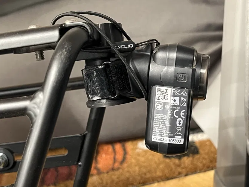 Ngàm gắn phụ kiện đuôi xe cho baga Old Man Mountain Divide (Tương thích Cycliq & GoPro) - Image 3