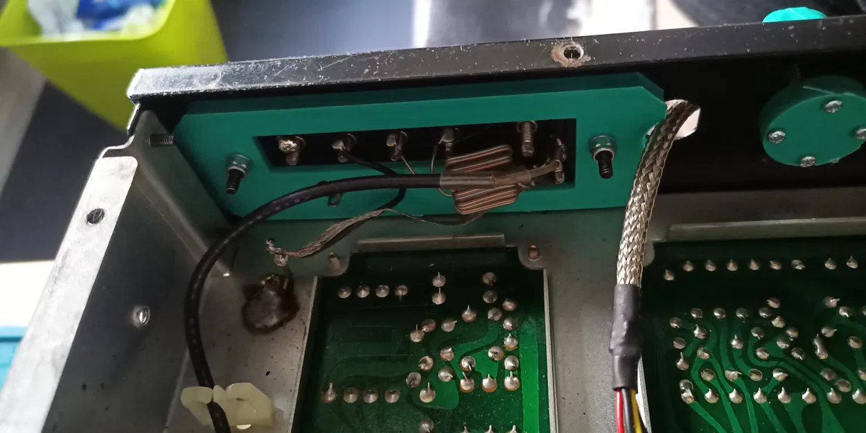 Khung giữ giắc cắm anten cho Tuner Pioneer TX-8100 (In 3D) - Image 3