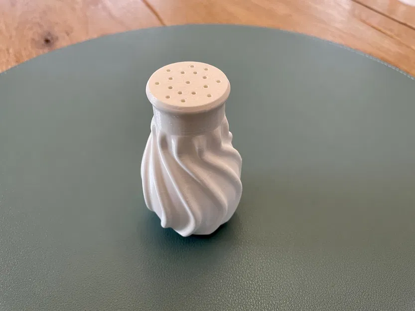 Lọ đựng muối tiêu thiết kế xoắn ốc (Salt and Pepper Shaker) - Image 2
