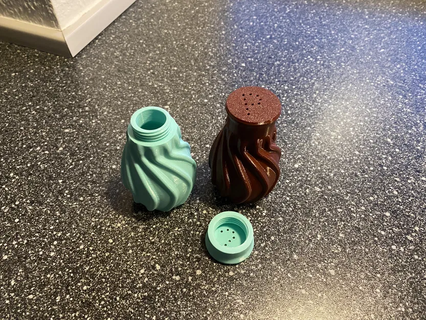 Bộ lọ đựng muối và tiêu thiết kế xoắn ốc 3D cực xinh - Image 3