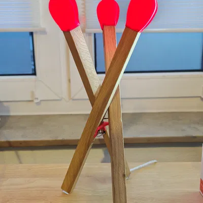 Đèn để bàn chân gỗ nhỏ (phong cách IKEA)