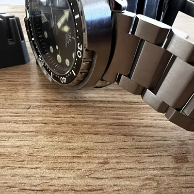 Đế kê đồng hồ cao cấp hỗ trợ chỉnh dây đeo (High Watch Block)