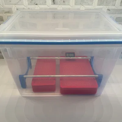 Hộp chứa hạt hút ẩm Parametric cho thùng Sterilite 20L