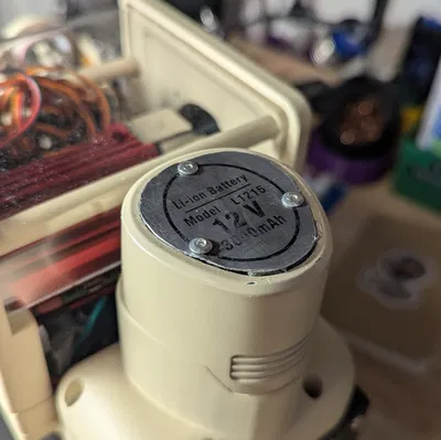 TOMMY-B-003 : Robot Animatronic di động