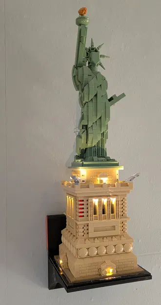 Giá treo tường 3D chuyên dụng cho Lego Architecture Statue of Liberty 21042 - Image 1