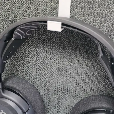 Giá treo tai nghe gắn vách ngăn văn phòng tiện lợi