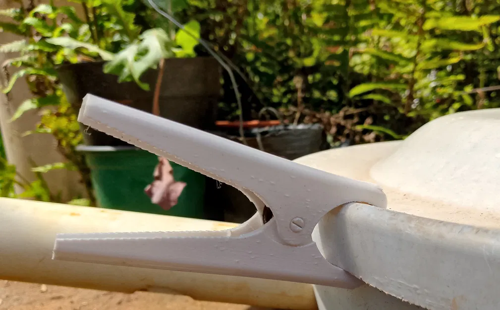 Kẹp thay thế chịu thời tiết - Tận dụng lò xo cũ cho in 3D - Image 1