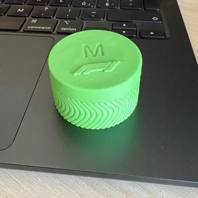 Hộp đựng đa năng phong cách F1: Thiết kế độc đáo cho fan tốc độ