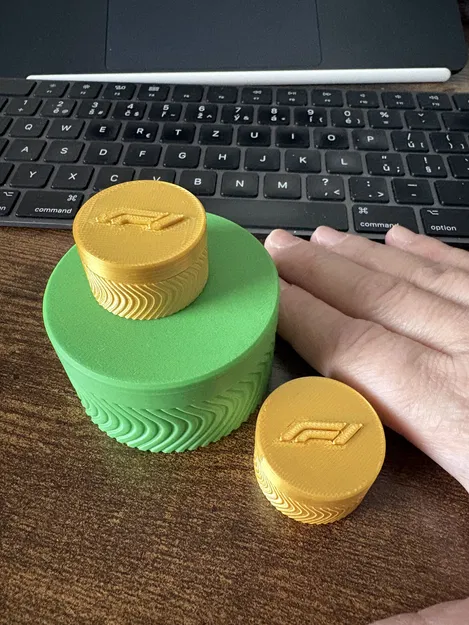 Hộp đựng đa năng phong cách F1: Thiết kế độc đáo cho fan tốc độ - Image 3