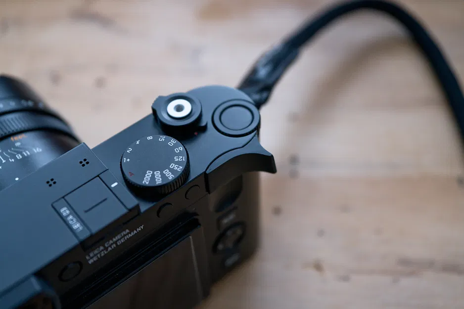 Báng tì ngón cái Hitchhiker cho dòng máy Leica Q - Image 1