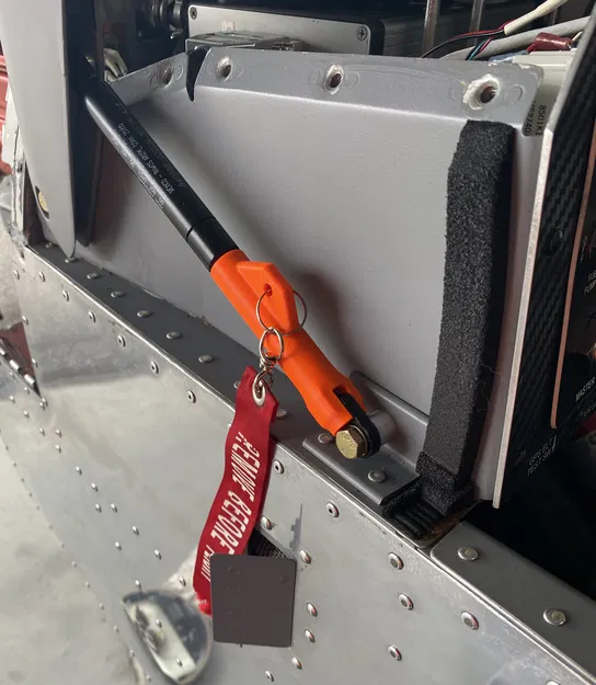 Khóa Giữ Nắp Buồng Lái Máy Bay Van's RV-12 - Image 1