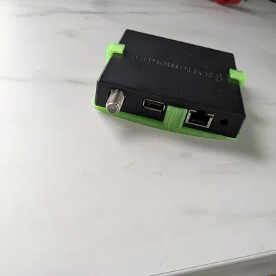 Ngàm gắn tường 3D cho thiết bị HD HomeRun HDFX-2US gọn gàng